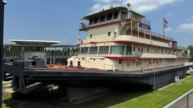 Lower Mississippi River Museum