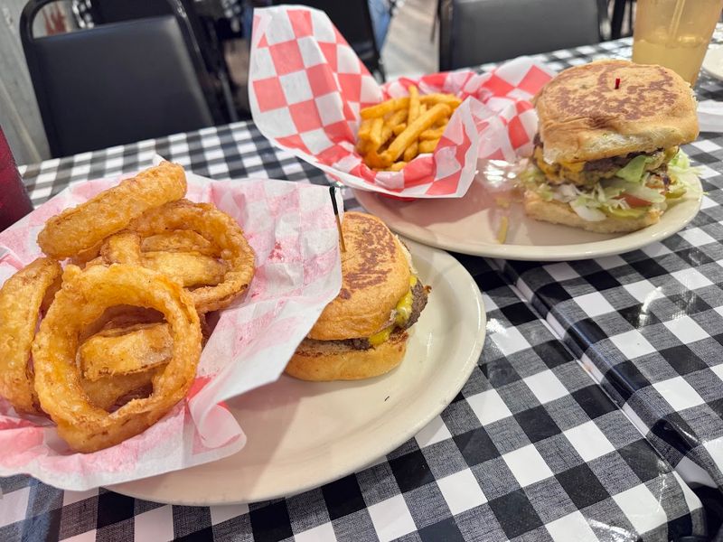 Crispy Onion Rings Worth Ordering Every Time