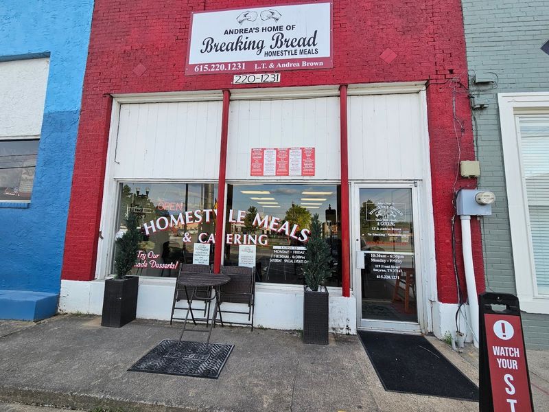 Breaking Bread, Smyrna