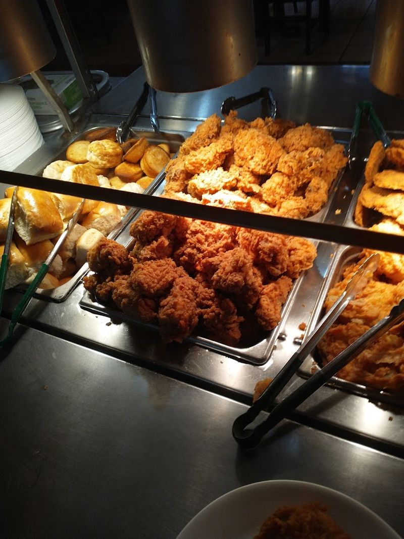 The Fried Chicken That People Drive Miles To Taste