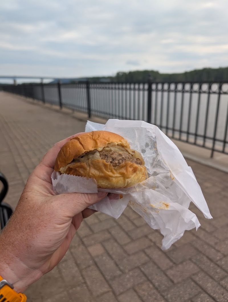 Why People Drive Miles Out Of Their Way For This Burger