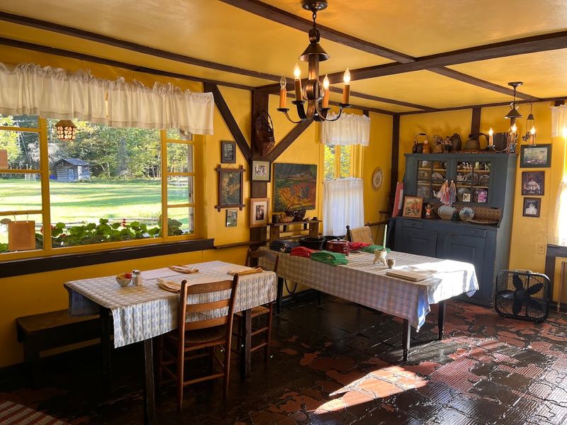 The Loyal Guests Behind Its Lasting Appeal