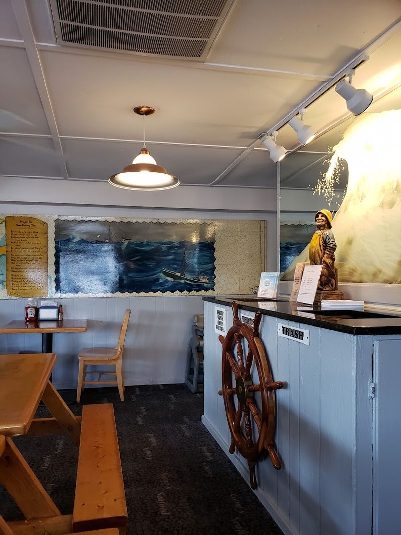 Gene's Famous Seafood