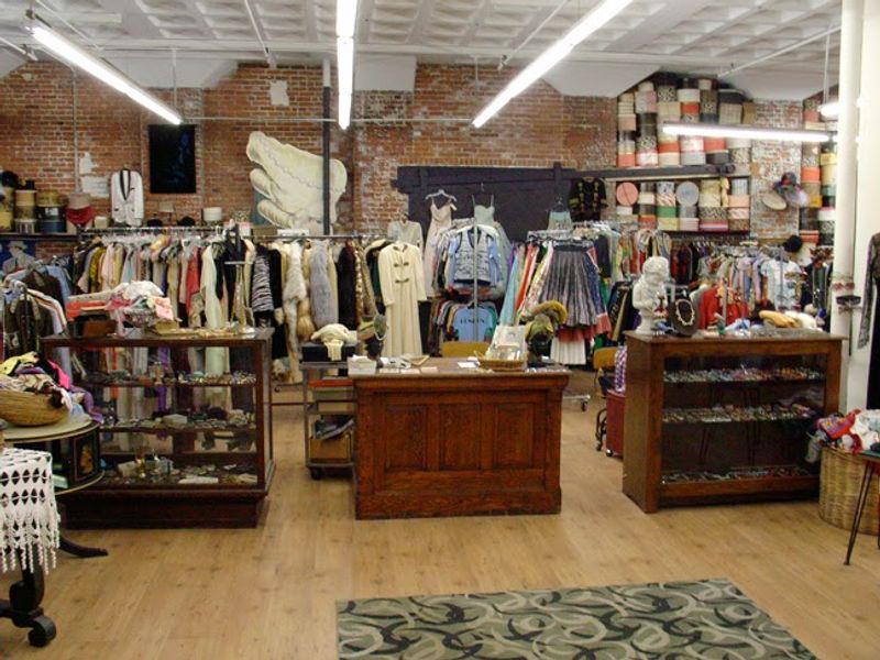 Circa Vintage Wear, New Bedford