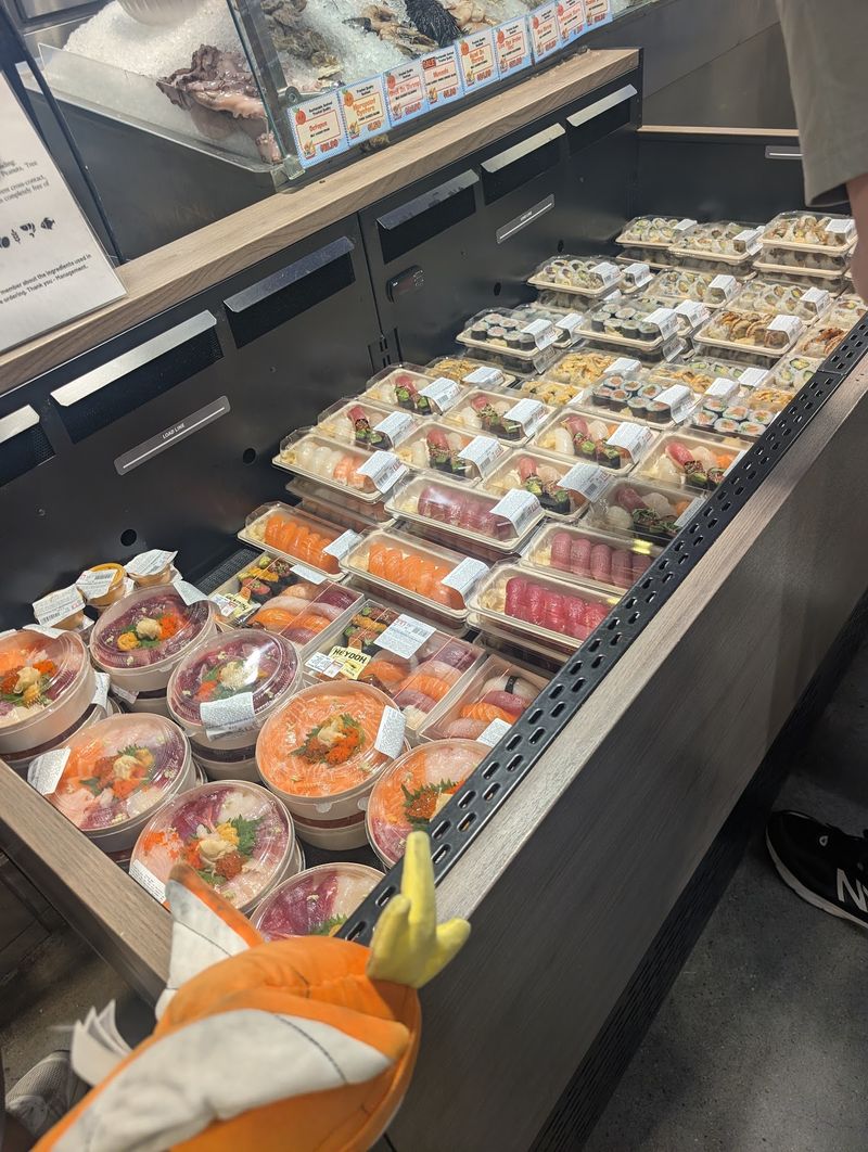 Sushi And Onigiri That Sell Out Before You Blink