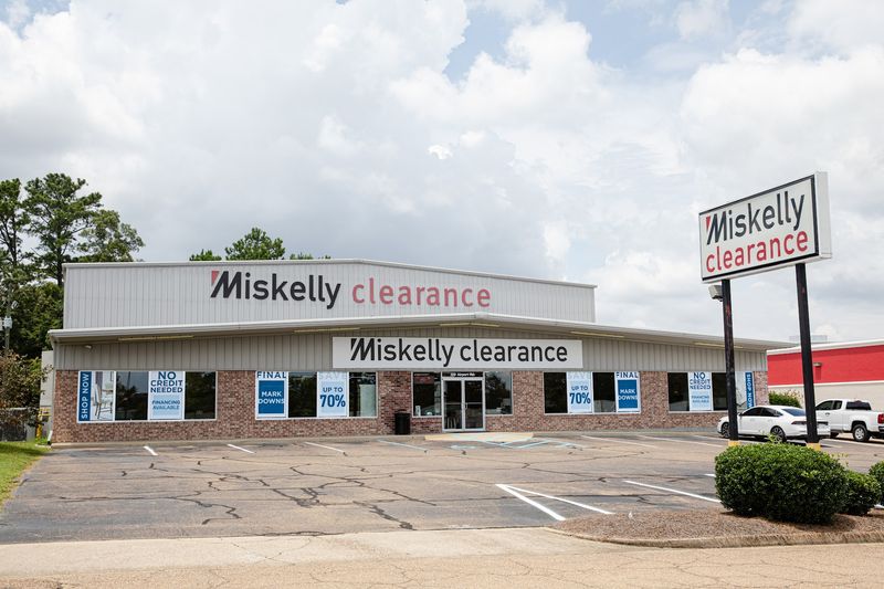 Miskelly Clearancestore - Pearl