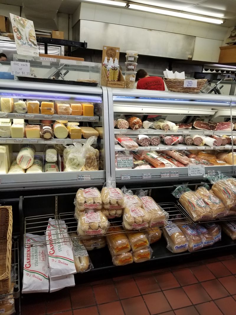 Tenuta's Deli Brings A Little Italy Feel To Kenosha