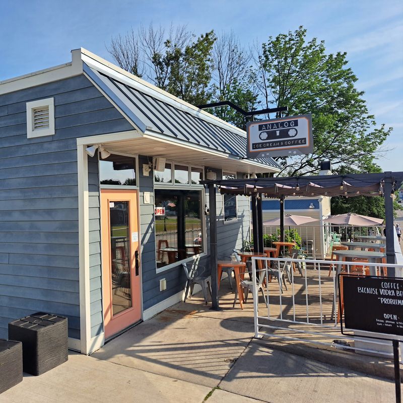 Sister Bay - Analog Ice Cream And Coffee