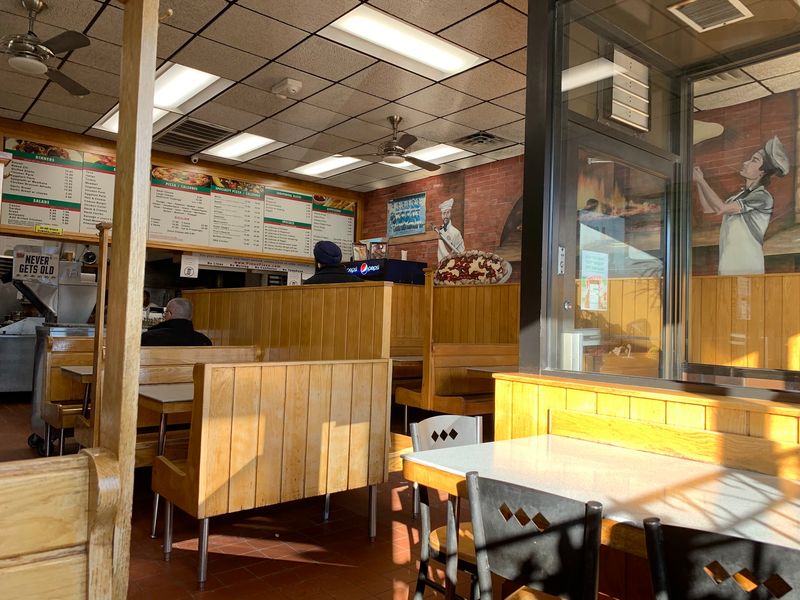 Pino's Pizza, Brighton