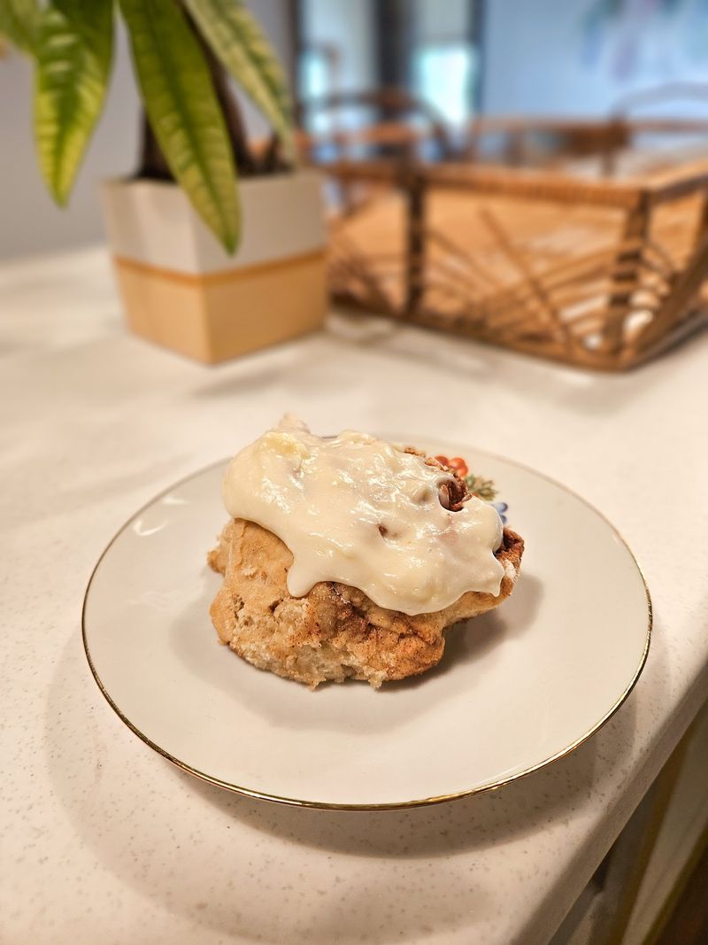 Cinnamon Rolls That Regulars Plan Their Mornings Around