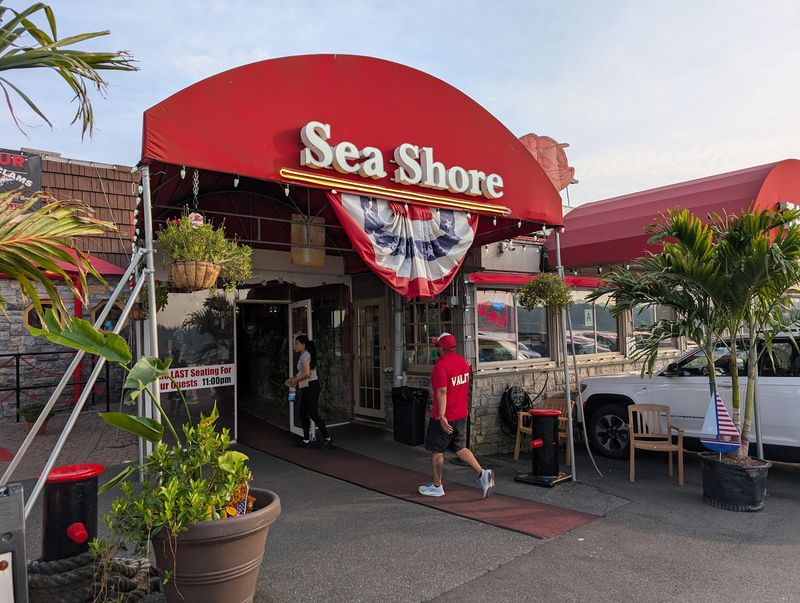 Sea Shore Restaurant & Marina Sits On City Island Avenue