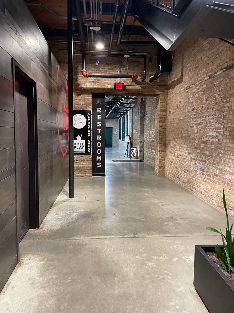 Wander The Main Corridor Without Watching The Clock