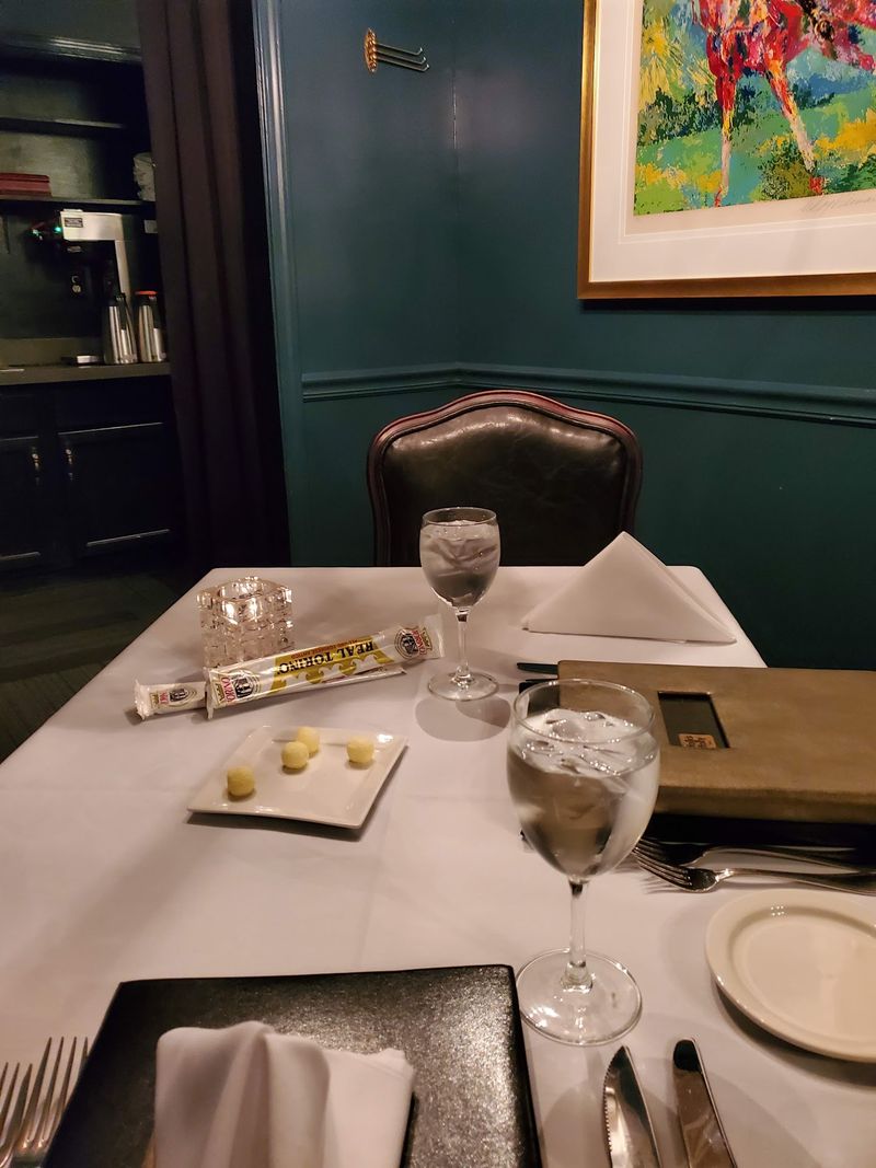 Service Rhythm That Reads The Table