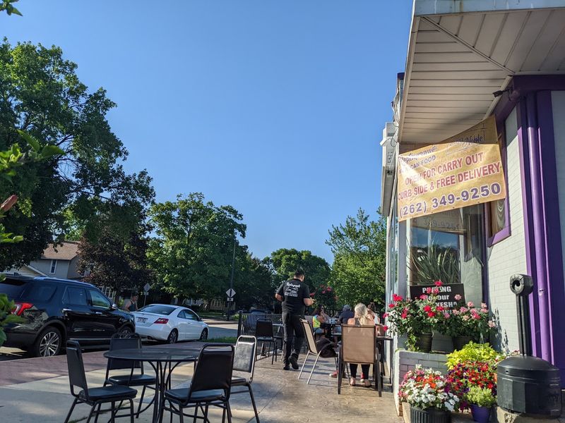 Outdoor Seating Makes Summer Visits Better