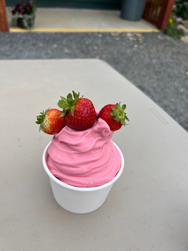 Peach Slushies And Soft Serve Worth Standing In Line For