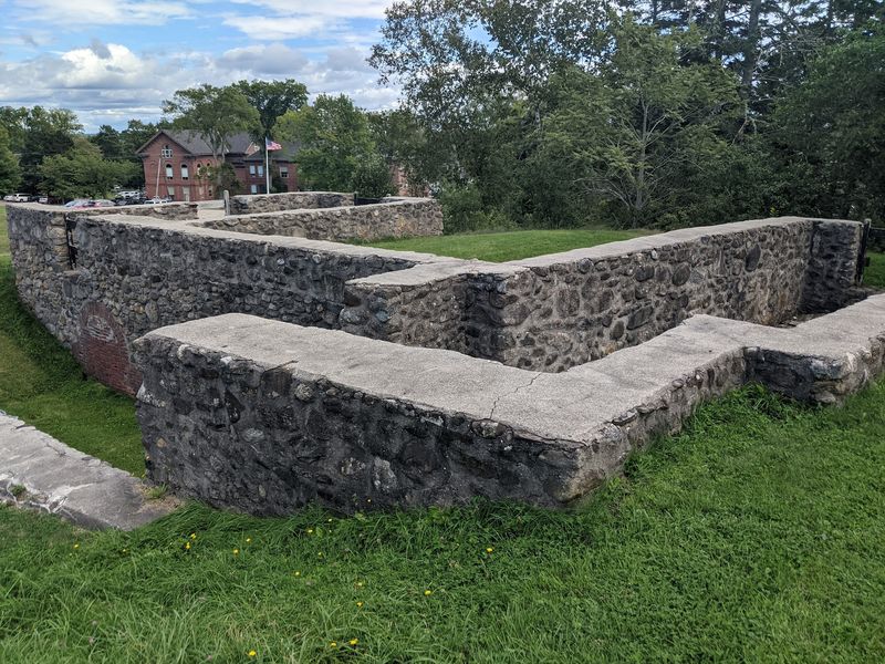 Where Fort George Keeps Revolutionary History Alive