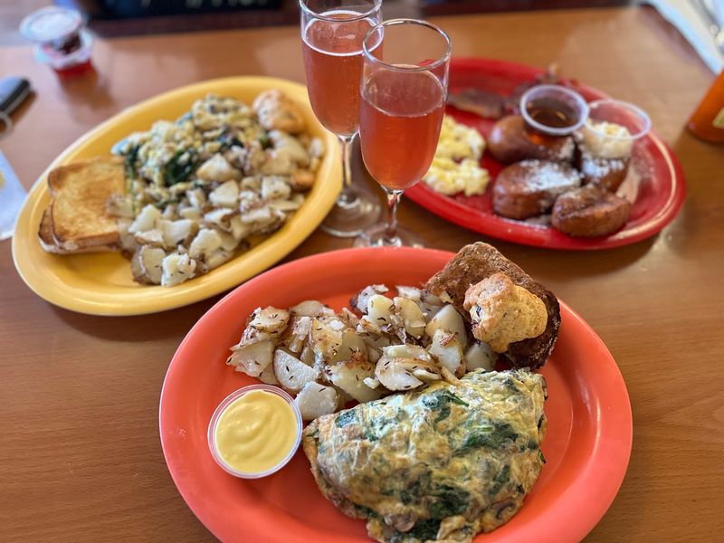Breakfast Plates Worth Setting An Alarm For
