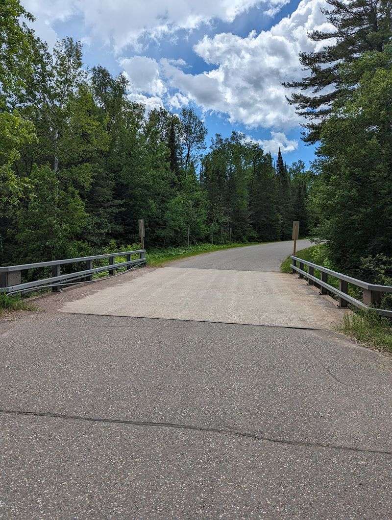Finding Your Way Along Arrowhead Road