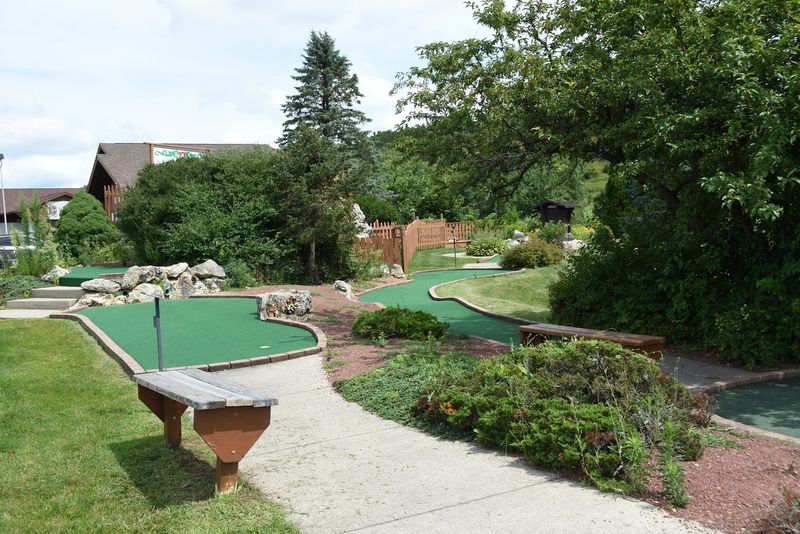 Eighteen Holes That Keep Things Interesting