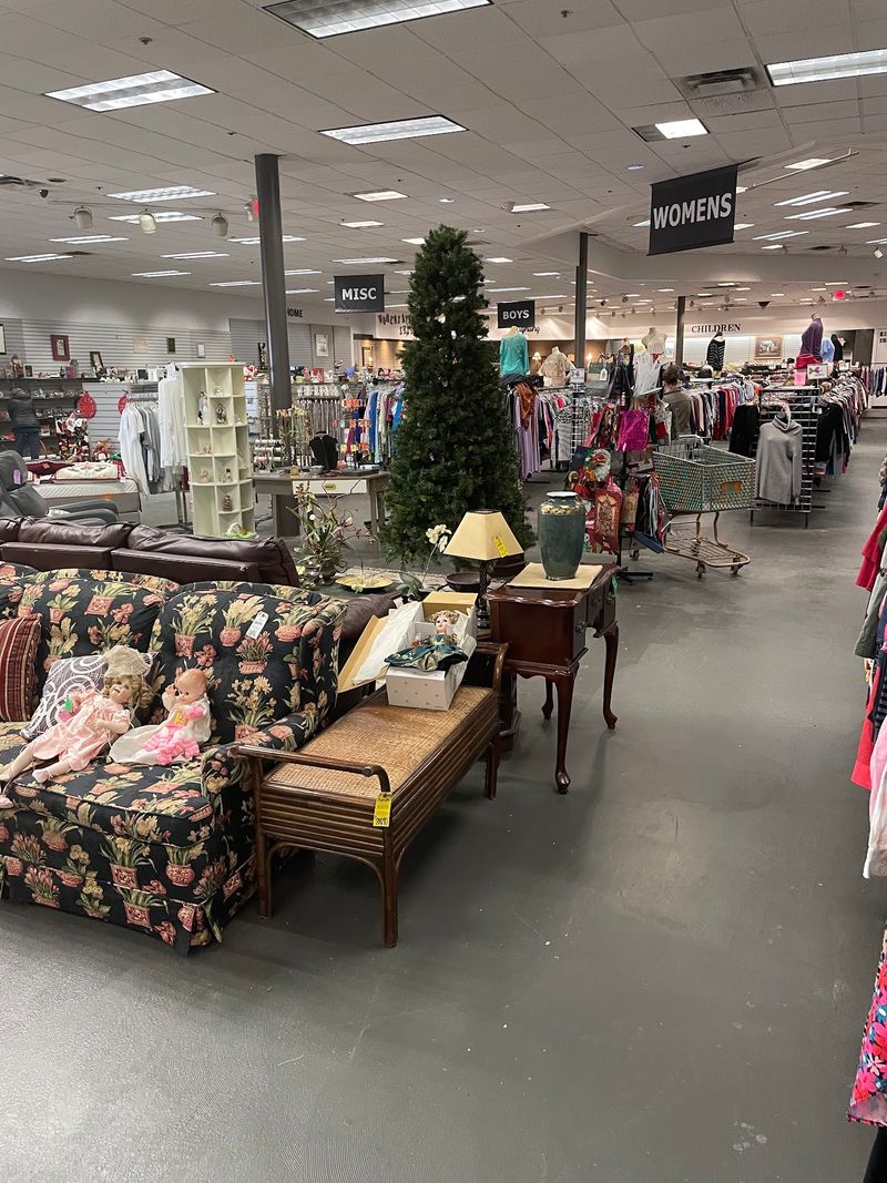 A Sea Of Clothing Deals