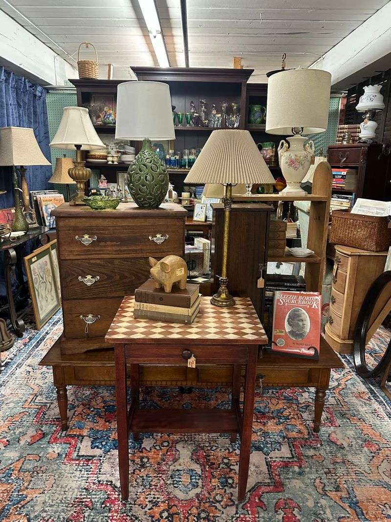 New Bedford Antiques At The Cove