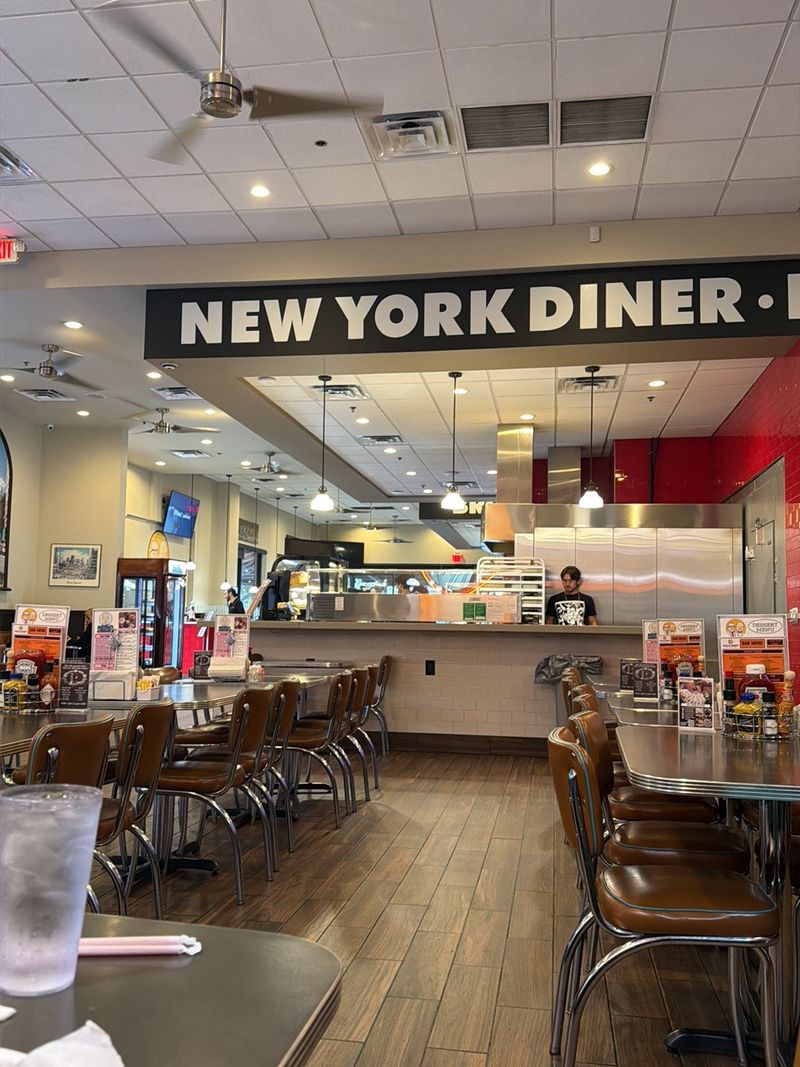 Max And Louie's New York Diner - San Antonio