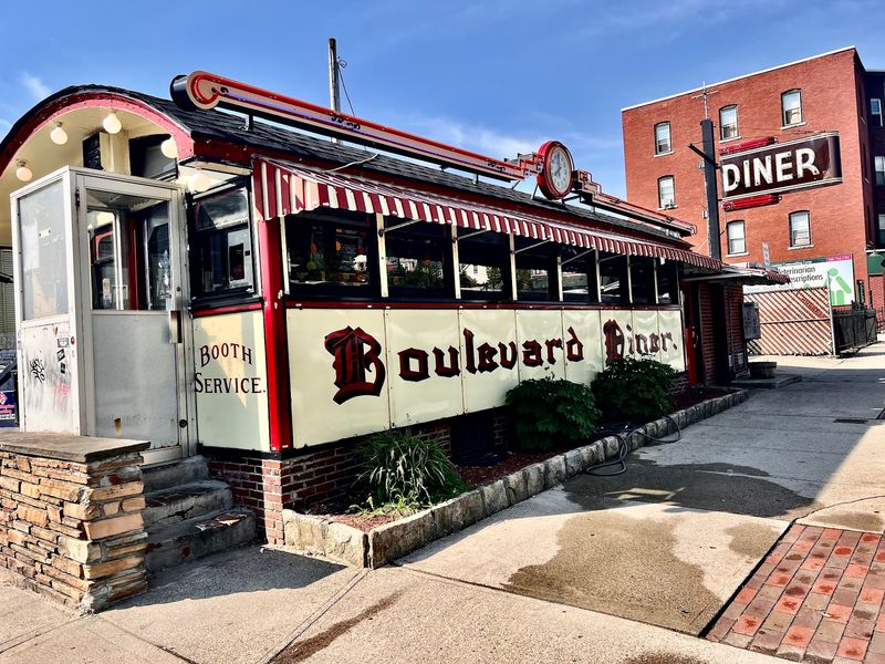 Boulevard Diner