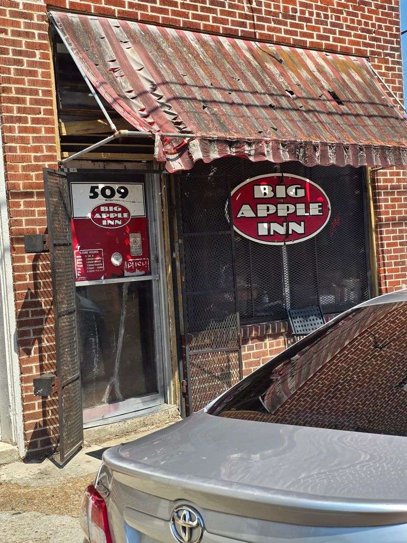 Big Apple Inn - Farish Street, Jackson