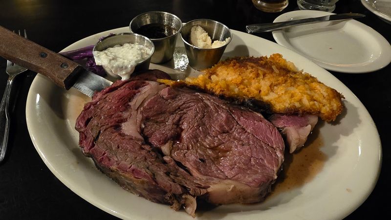 Planning Your Table: Hours, Reservations, And Timing
