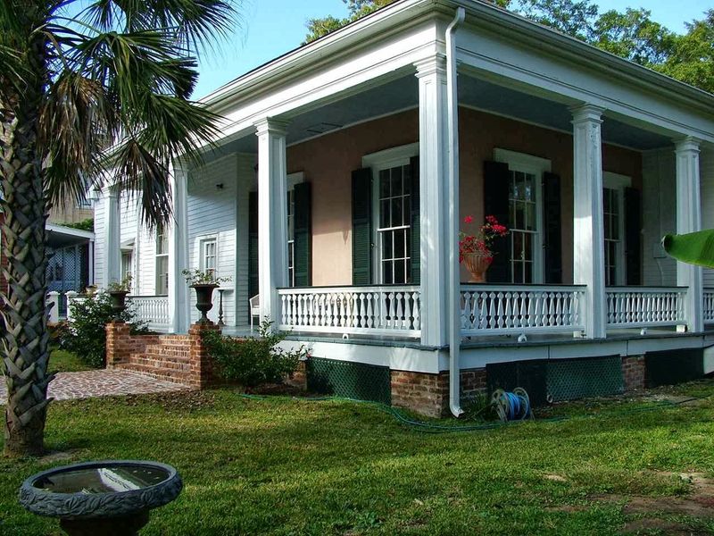 Natchez Beyond The Front Door