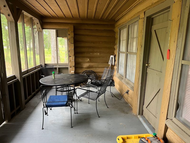 Cabins With Screened Porches And No Distractions
