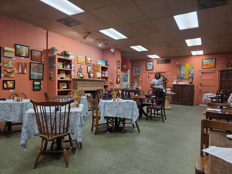 The Crown Restaurant - Indianola, MS