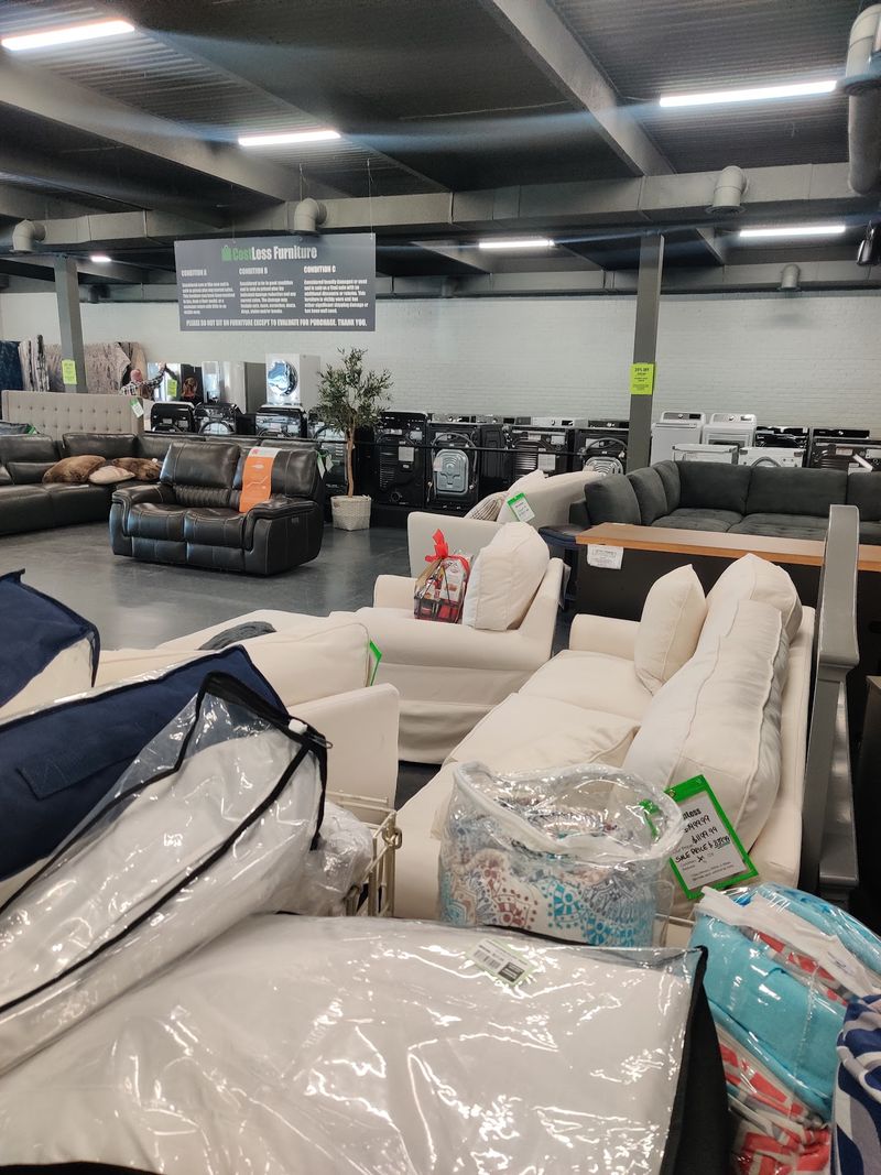 How The Warehouse Maintains Quality Despite Low Prices
