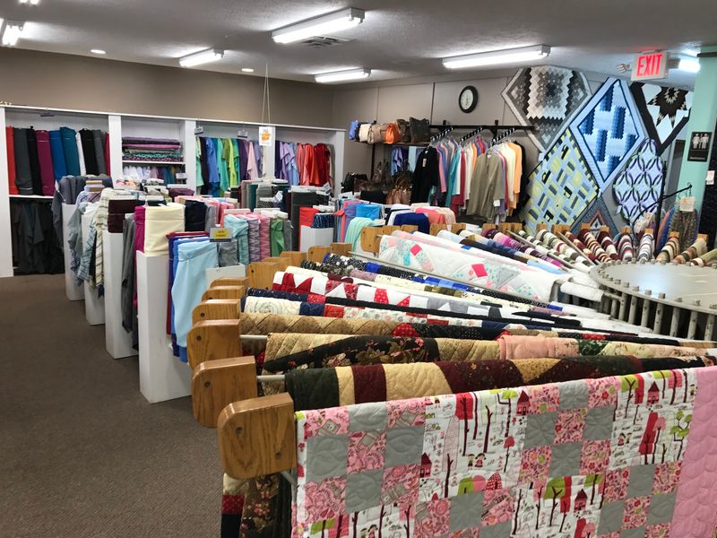 Exploring Amish Textile And Quilting Artistry