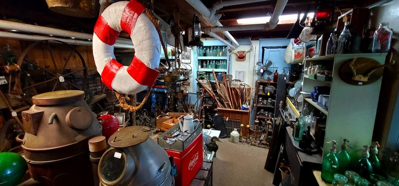 Maritime Relics And Americana Echoes