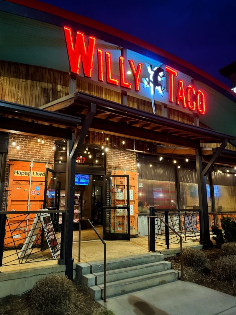 Willy Taco - Feed & Seed