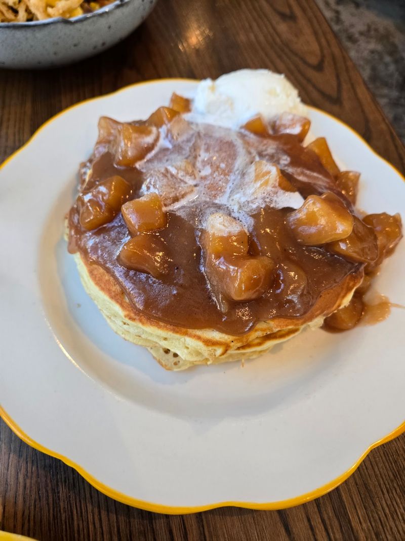 Apple Pie Pancakes Are The Sweet Standout