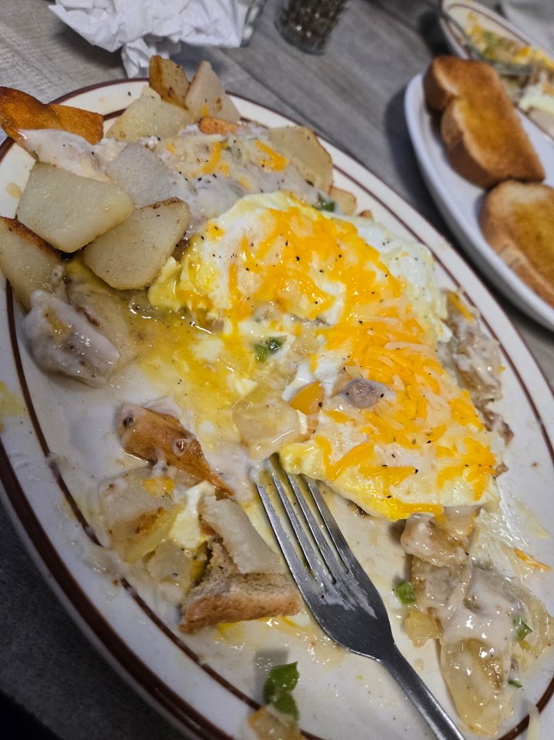 Omelets With Fillings That Actually Deliver