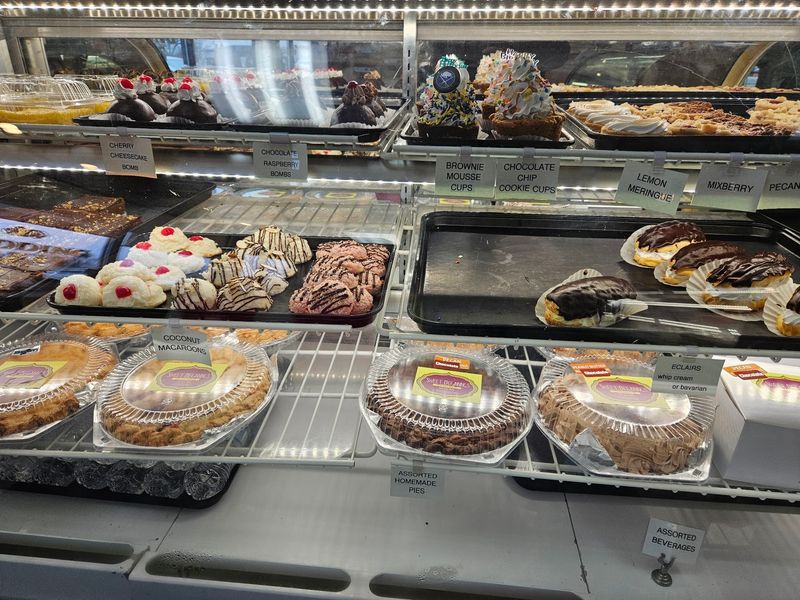 Sweet Beginnings Bakery - Kenmore Area
