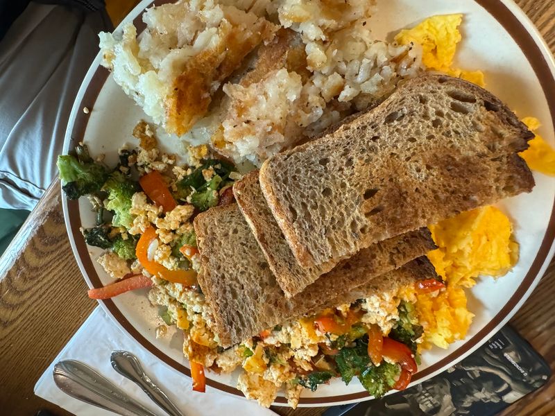 Vegan And Vegetarian Plates Worth Ordering