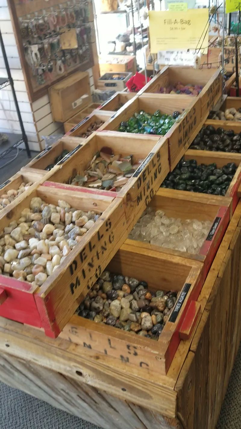 Staff Identify Every Stone You Pull Out