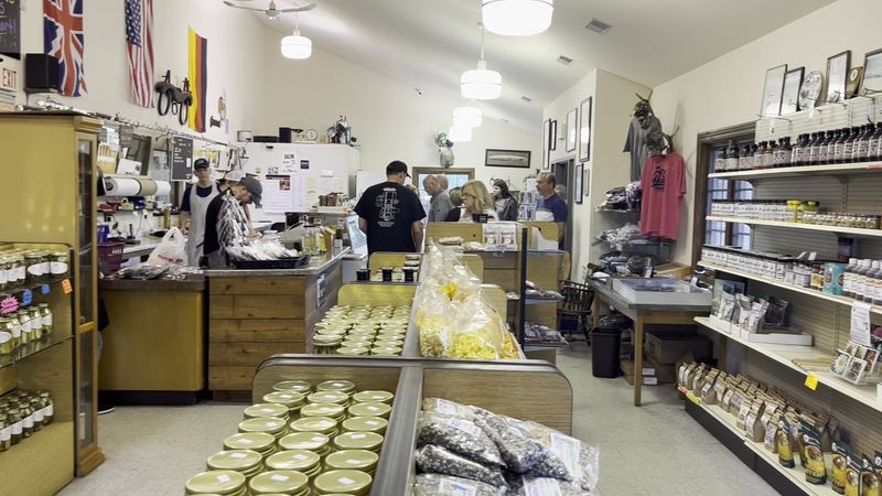 Held's Meat And Cheese Market