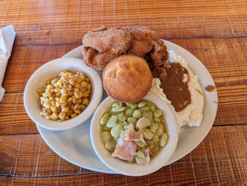 Catfish, Cornbread And Delta Plate Lunches