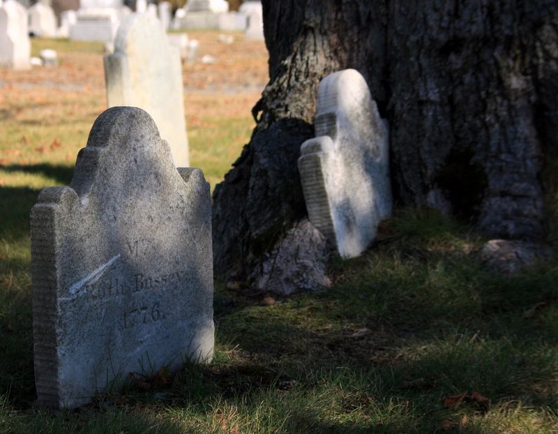 Canton Corner Cemetery, Canton