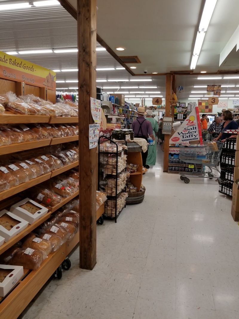 The Fabric Room Gives Non-Food Shoppers Their Own Treasure Hunt