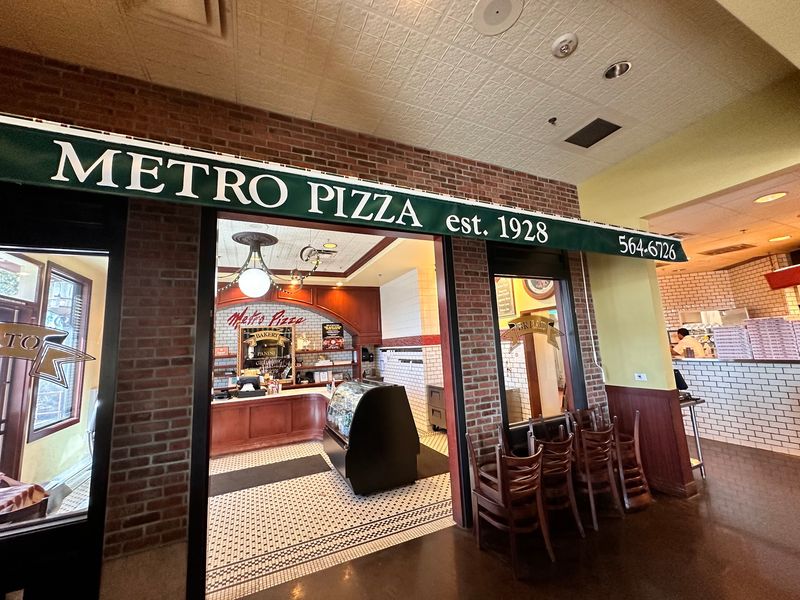 Northwest Location Sharing Space With A Bakery Cafe
