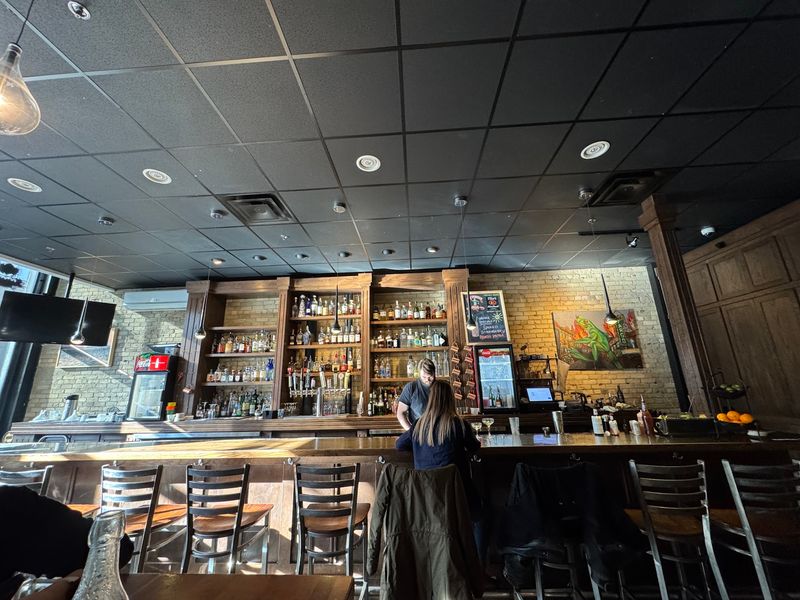 The Atmosphere That Makes Dinner Feel Like An Event