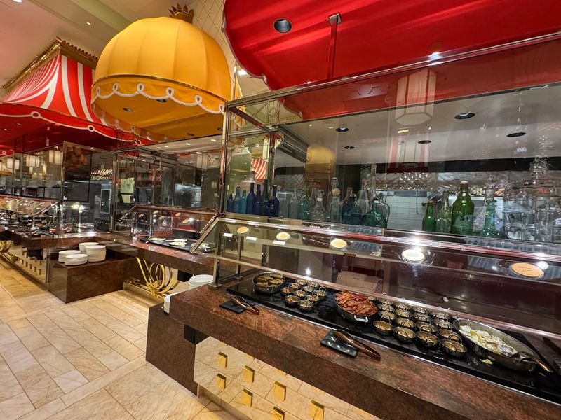 Made-To-Order Crepes And Interactive Dining