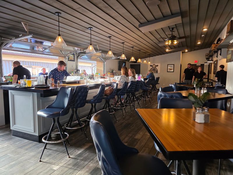 The Unhurried Supper Club Pace That Makes Friday Feel Like A Holiday