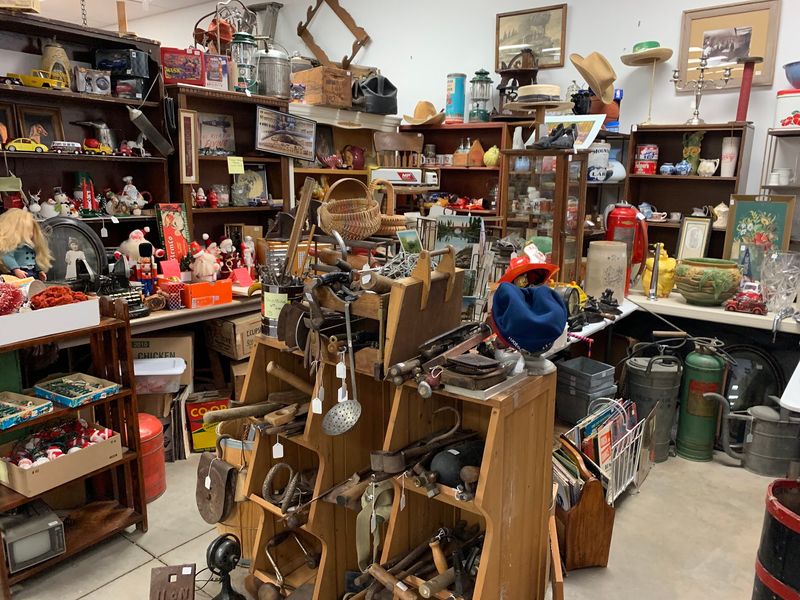 Abby's Antique Mall